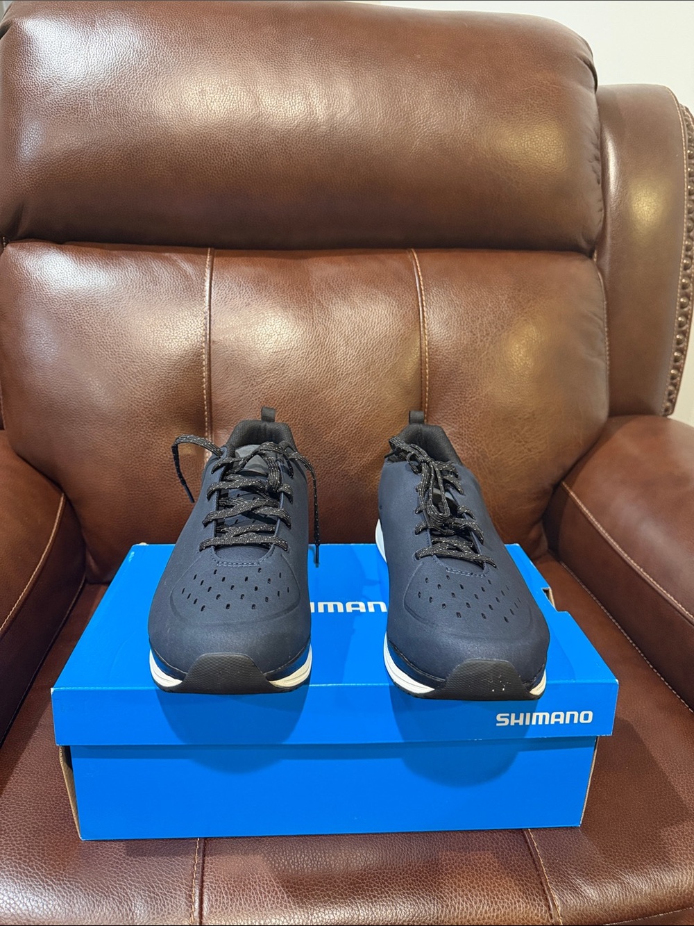 Shimano Men’s Navy Athletic Lace-Up Cycling Shoes